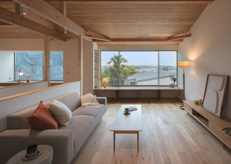 【事例5】高台の景色を取り込む2階リビングの住まい